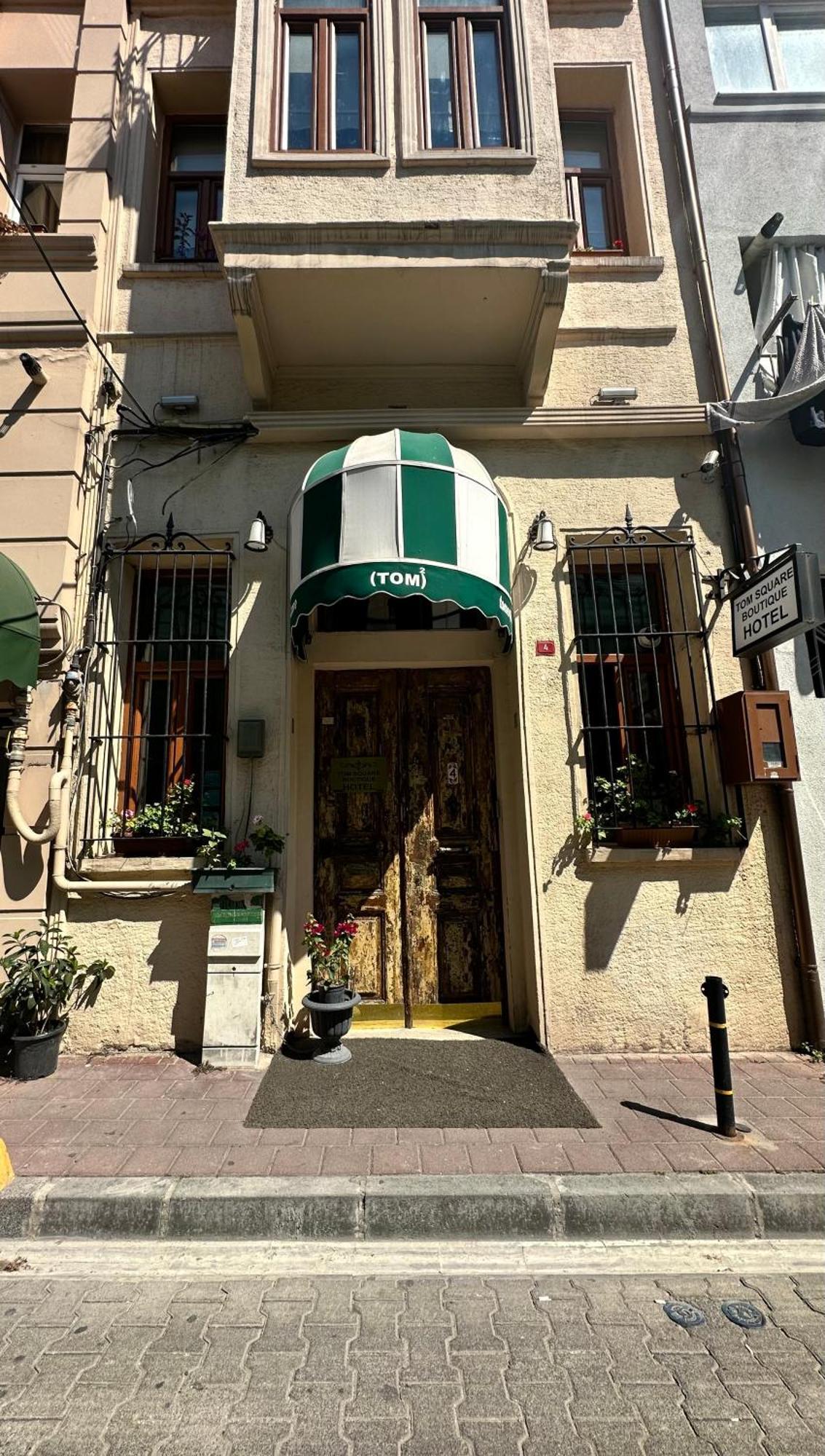 Tom Square Boutique Hotel Istanbul Bagian luar foto