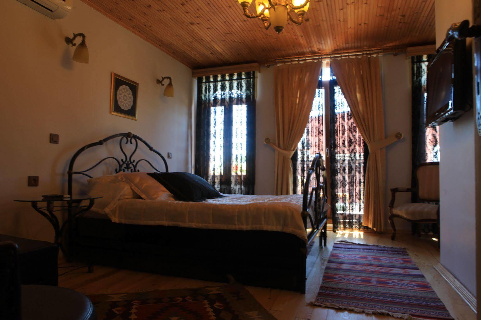 Tom Square Boutique Hotel Istanbul Bagian luar foto